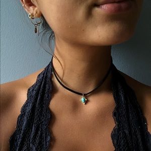 necklace/choker